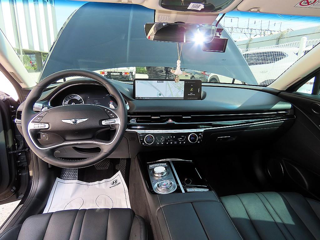 Genesis G80 - Vista 7