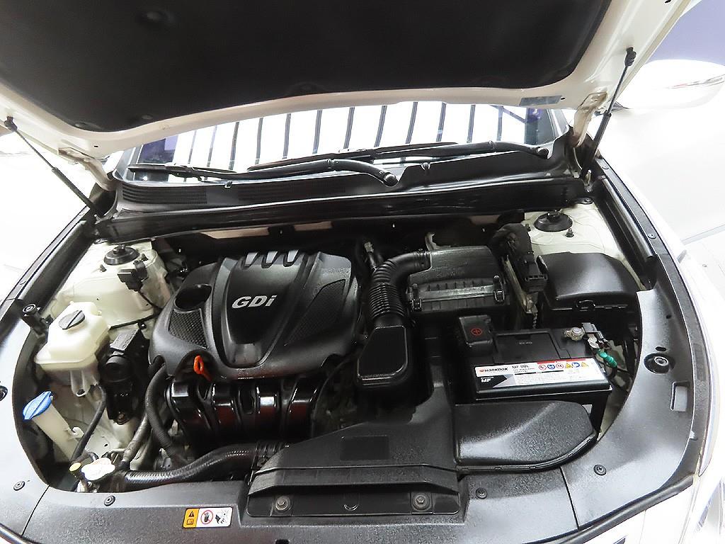 HYUNDAI Grandeur 2012 Blanco - Importación desde Corea - HF Imports Iquique - Foto 8