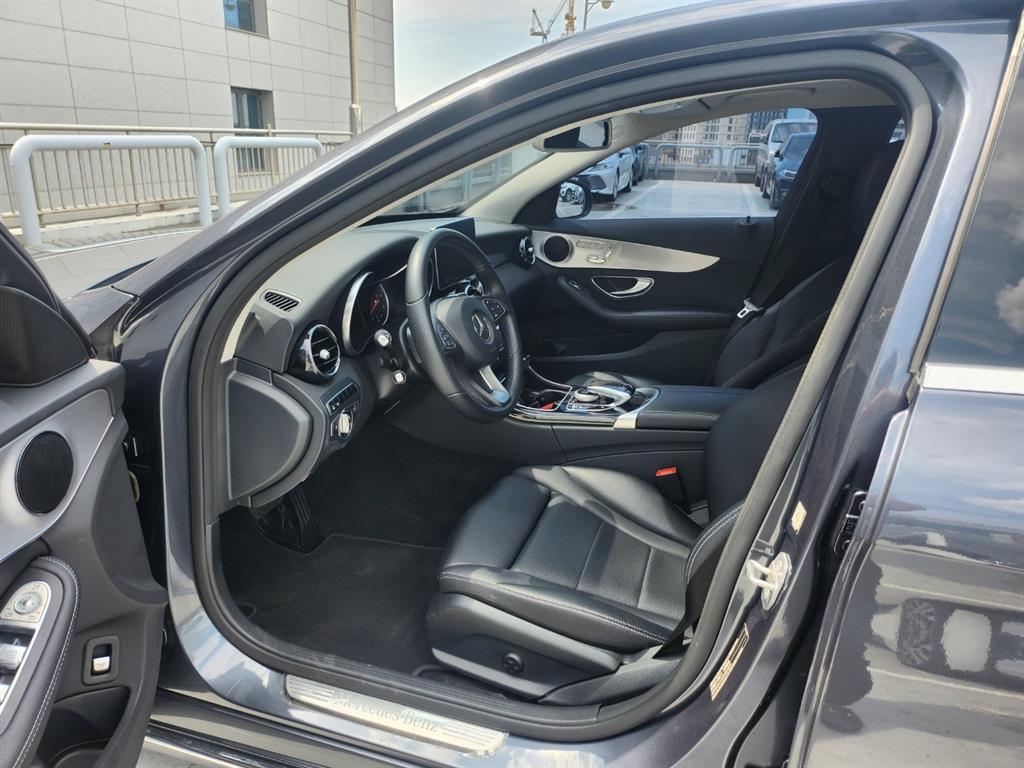 Mercedes Benz C Class - Vista 10