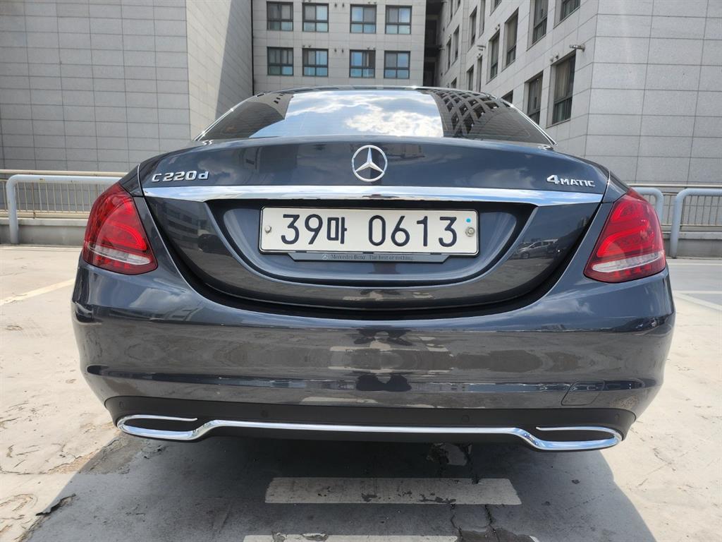 Mercedes Benz C Class - Vista 7