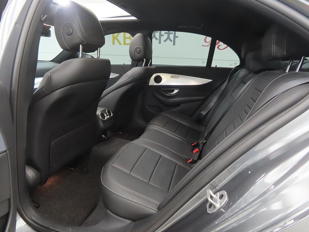 Mercedes Benz E class - Vista 6