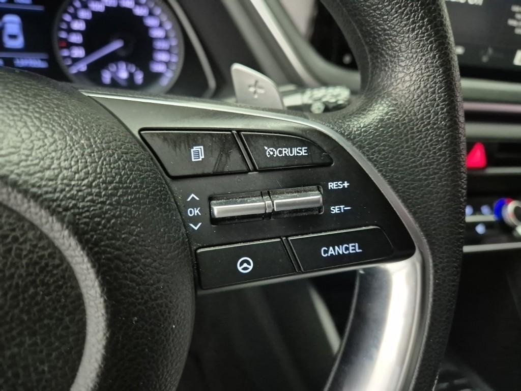 HYUNDAI Sonata - Vista 12