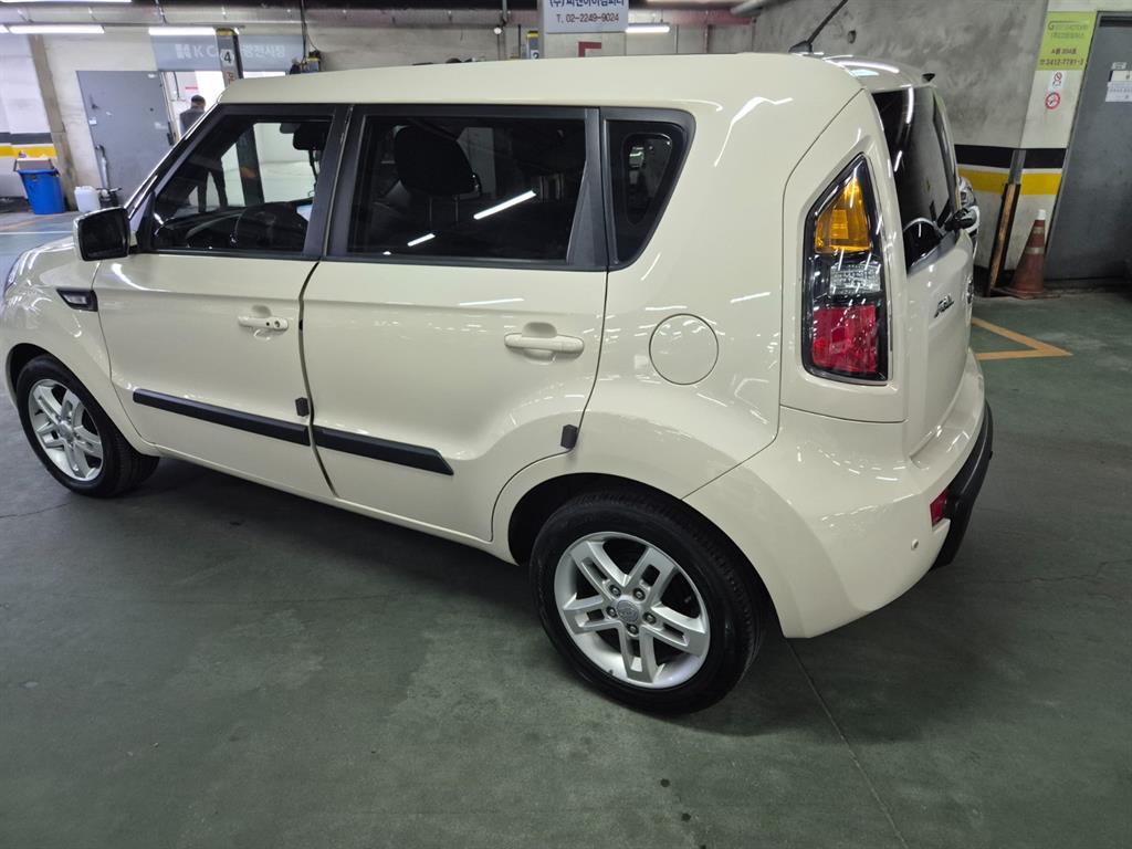KIA Soul - Vista 6