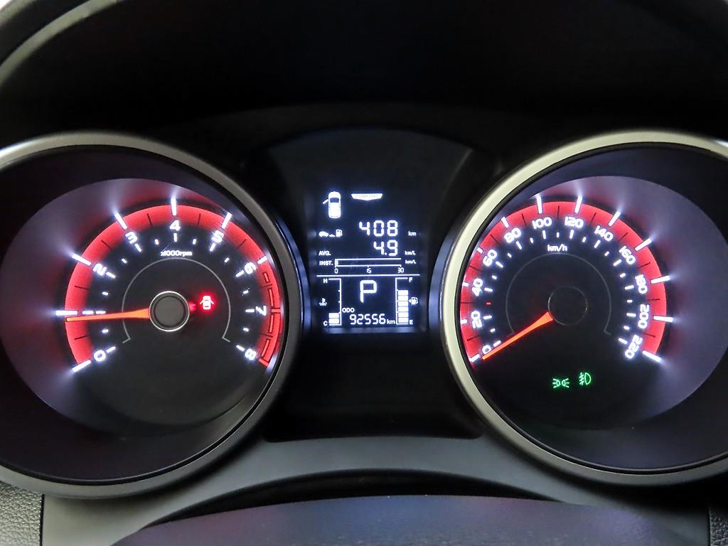 Ssangyong Tivoli - Vista 5
