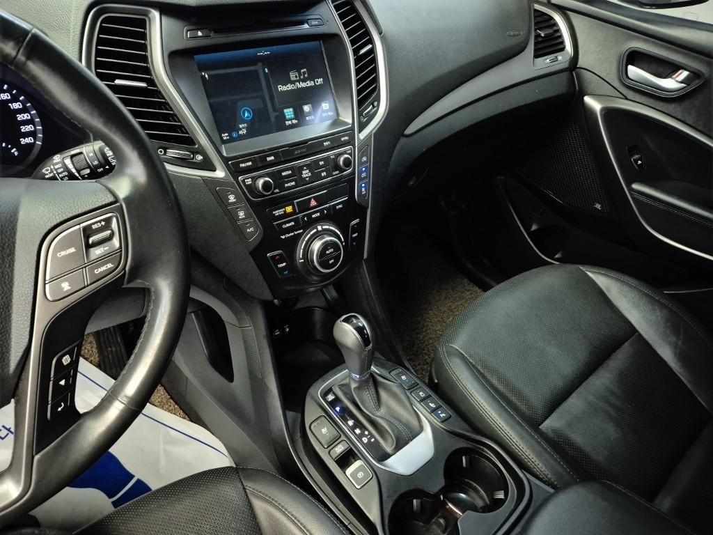 HYUNDAI Maxcruz - Vista 9