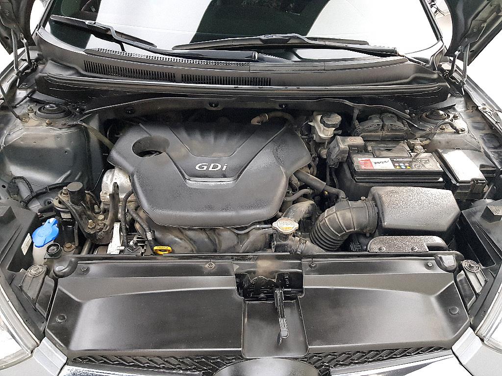 HYUNDAI Veloster - Vista 6