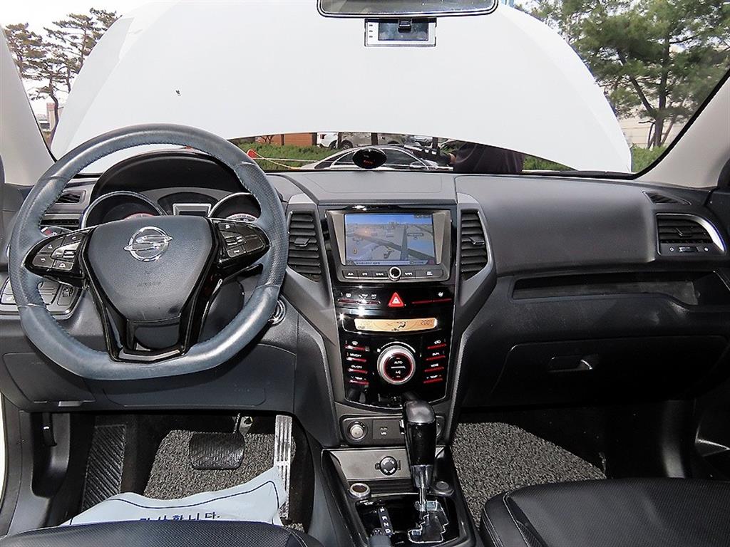 Ssangyong Tivoli - Vista 7