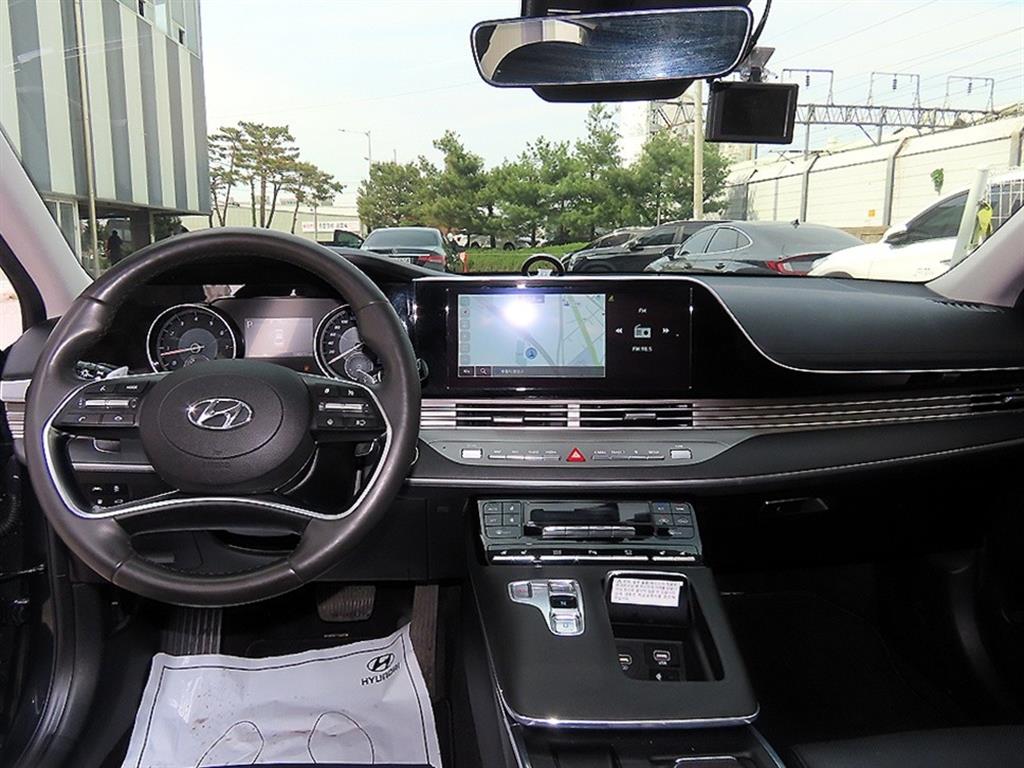 HYUNDAI Grandeur - Vista 7