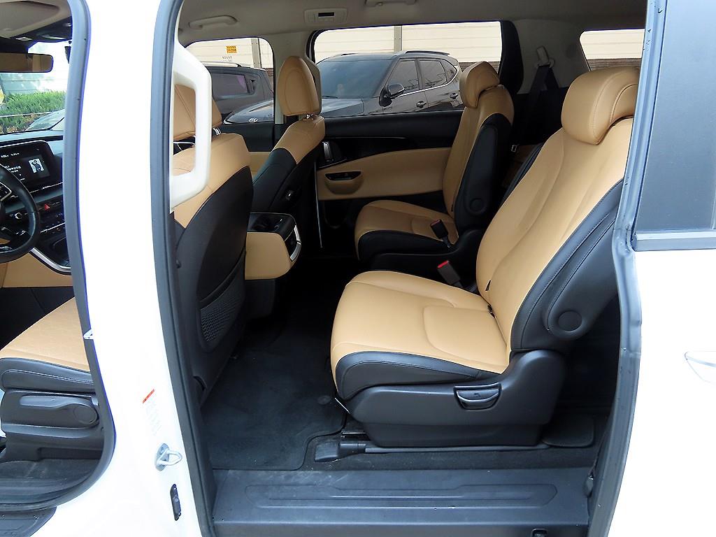 KIA Carnival - Vista 6