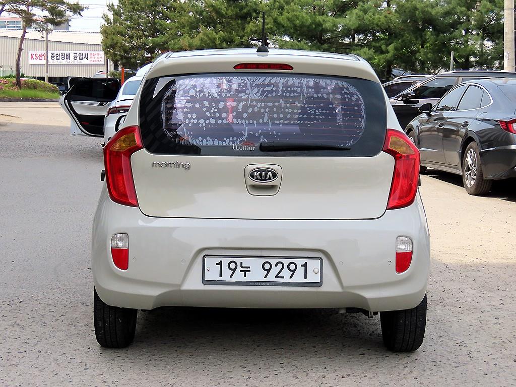 KIA Morning - Vista 4