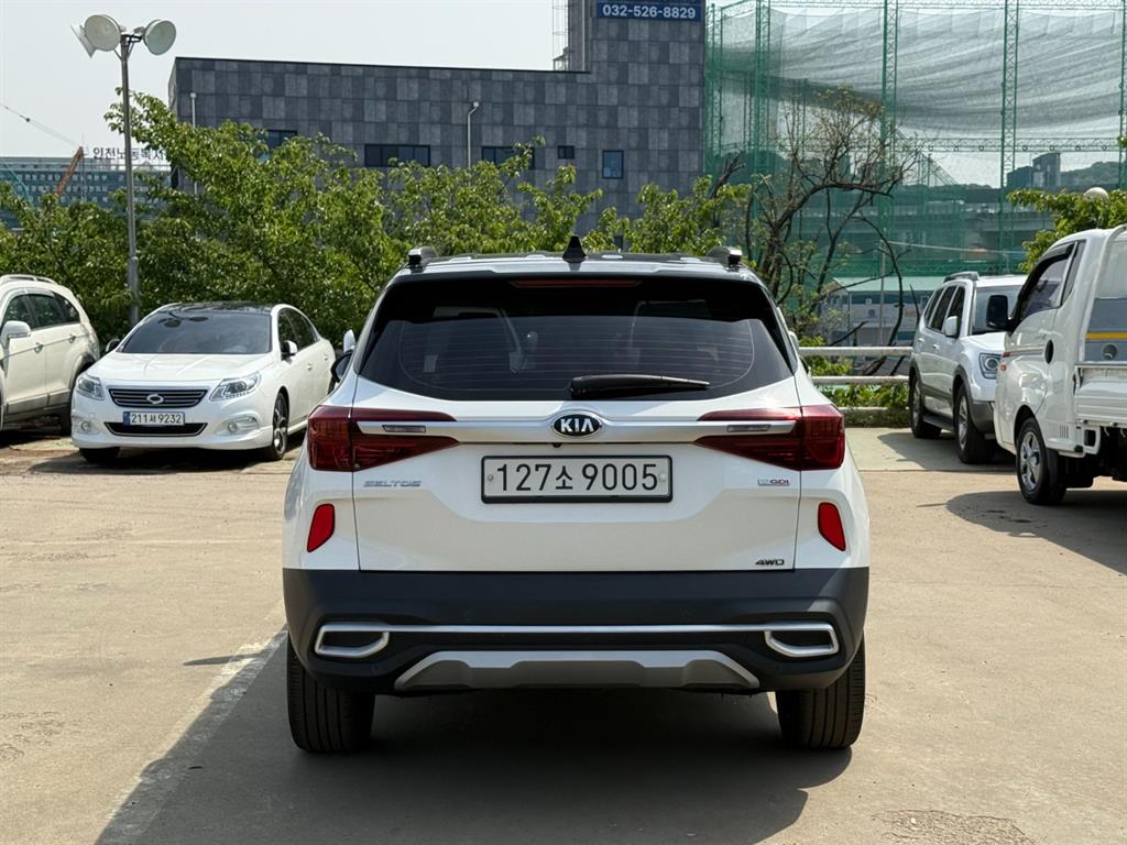 KIA Seltos - Vista 4