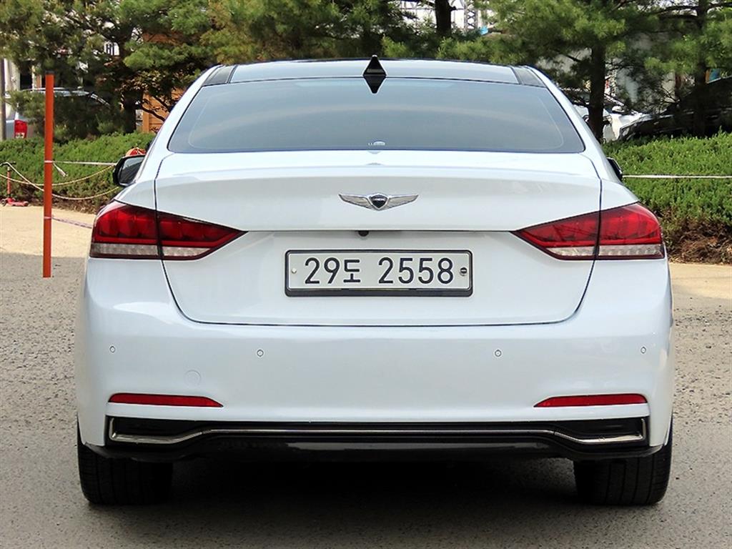 Genesis G80 - Vista 4