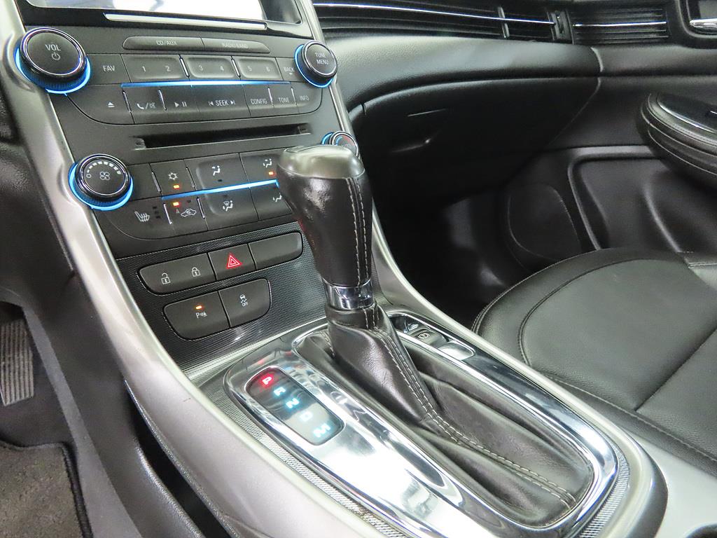 Chevrolet Malibu - Vista 11