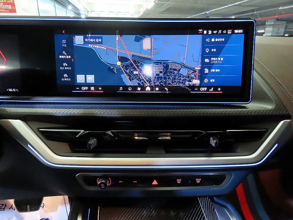 BMW XM - Vista 11