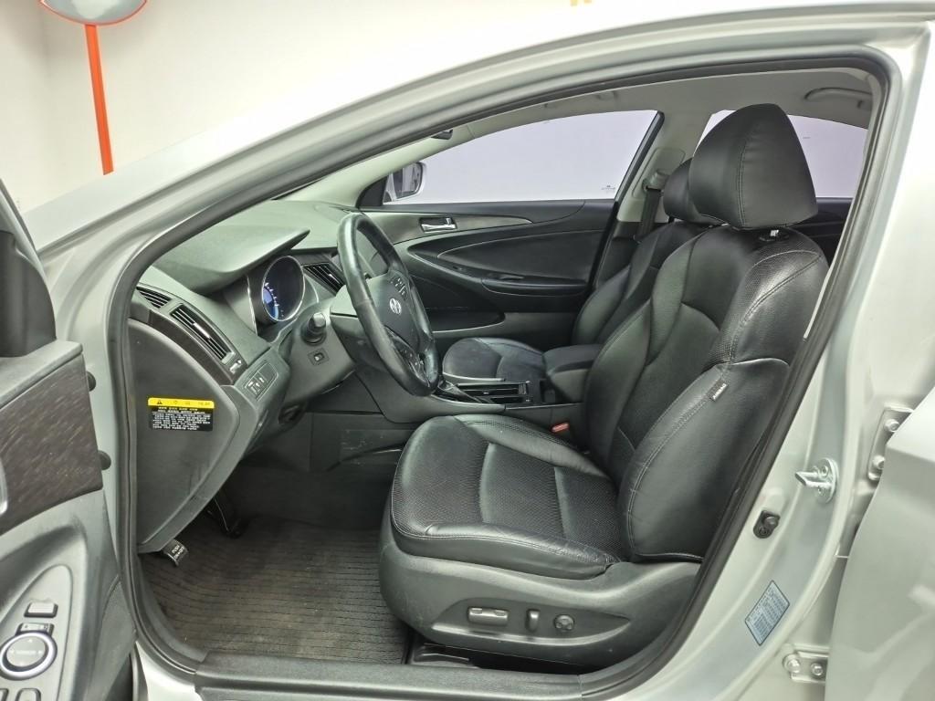HYUNDAI Sonata - Vista 11