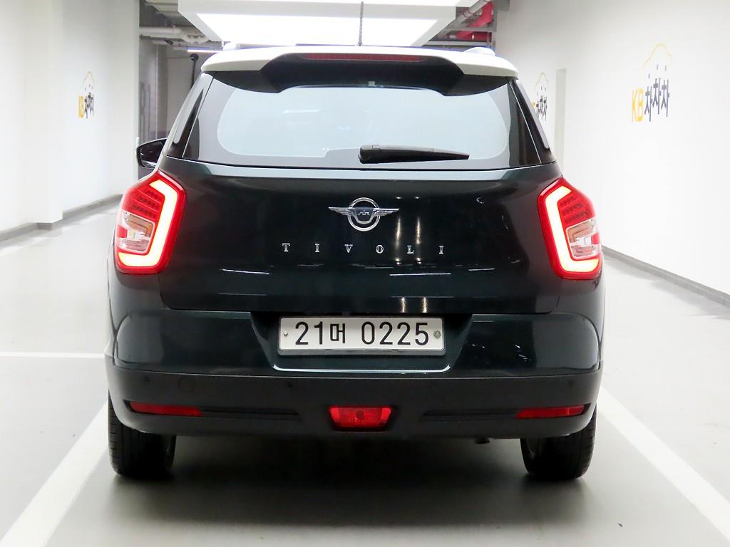 Ssangyong Tivoli - Vista 3