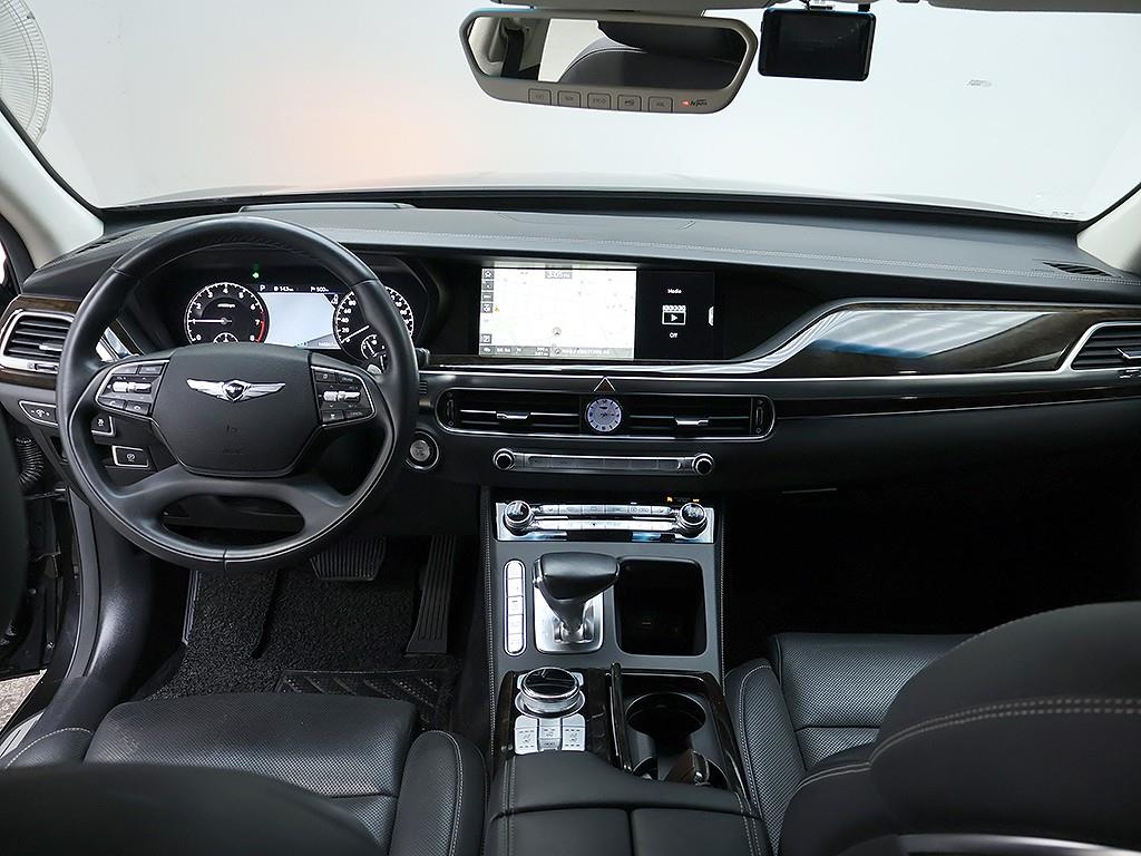 Genesis G90 - Vista 9
