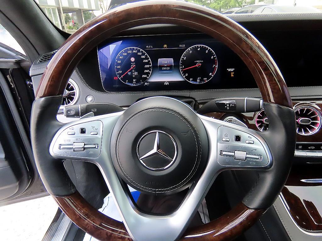 Mercedes Benz S Class - Vista 8