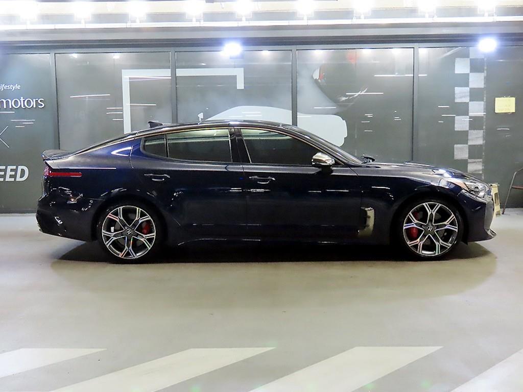 KIA Stinger - Vista 3