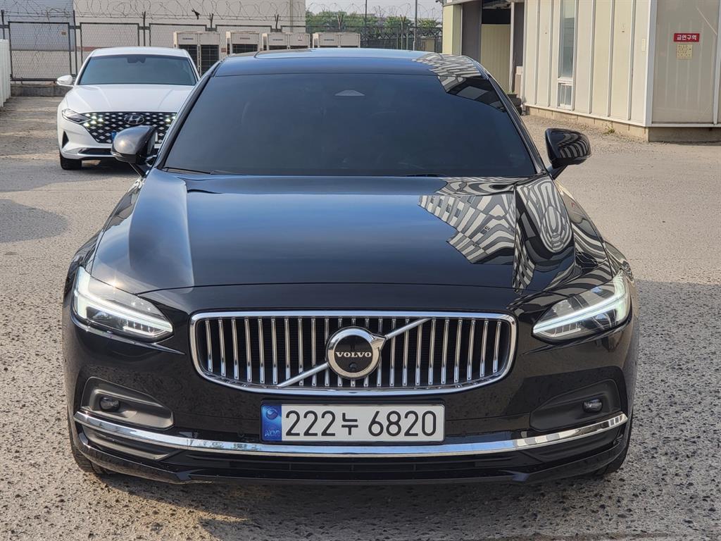 Volvo S90 2023 Negro - Importación desde Corea - HF Imports Iquique - Foto 1