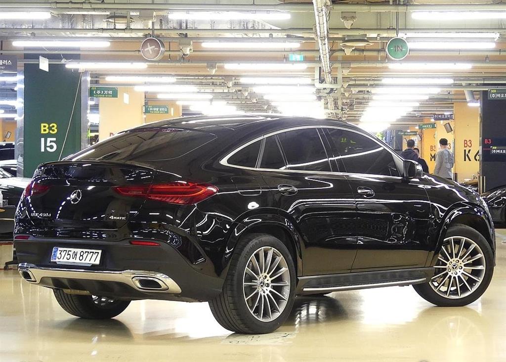 Mercedes Benz GLE Class - Vista 3