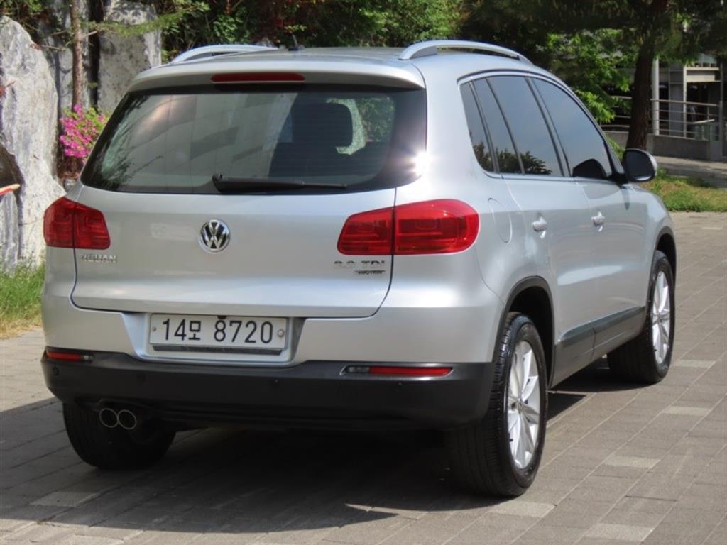 Volkswagen Tiguan - Vista 5