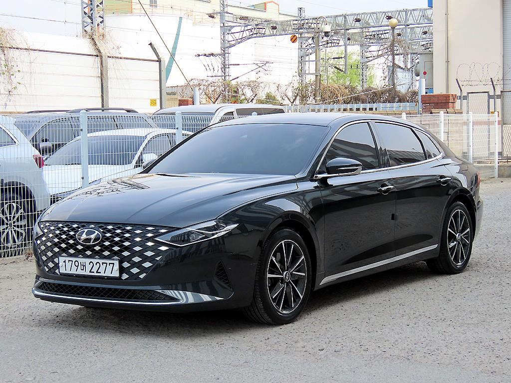 HYUNDAI Grandeur - Vista 2