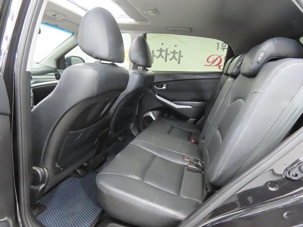 Ssangyong Korando - Vista 6