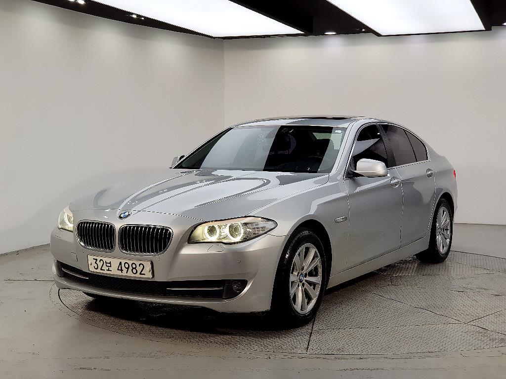 BMW 5 Series 2010 Plateado - Importación desde Corea - HF Imports Iquique - Foto 1
