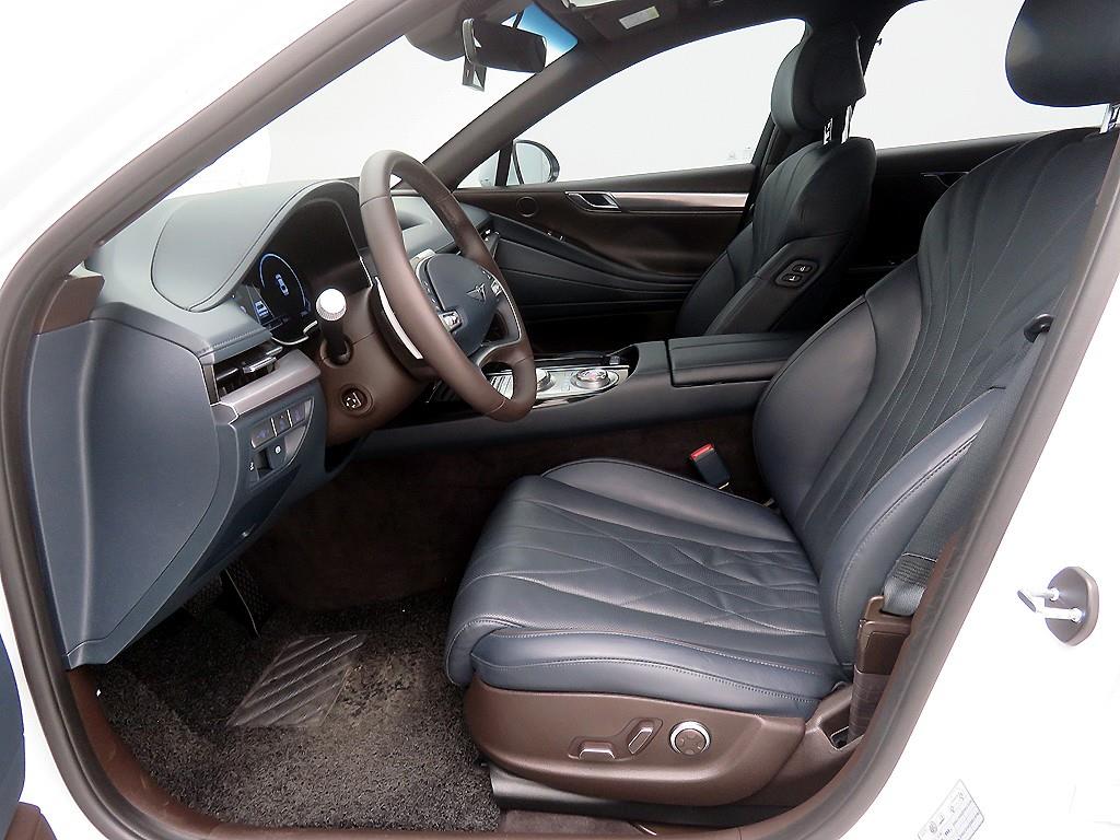 Genesis G80 - Vista 6