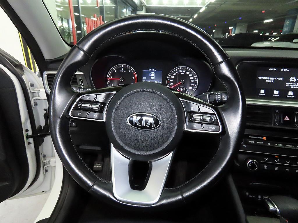 KIA K5 - Vista 8
