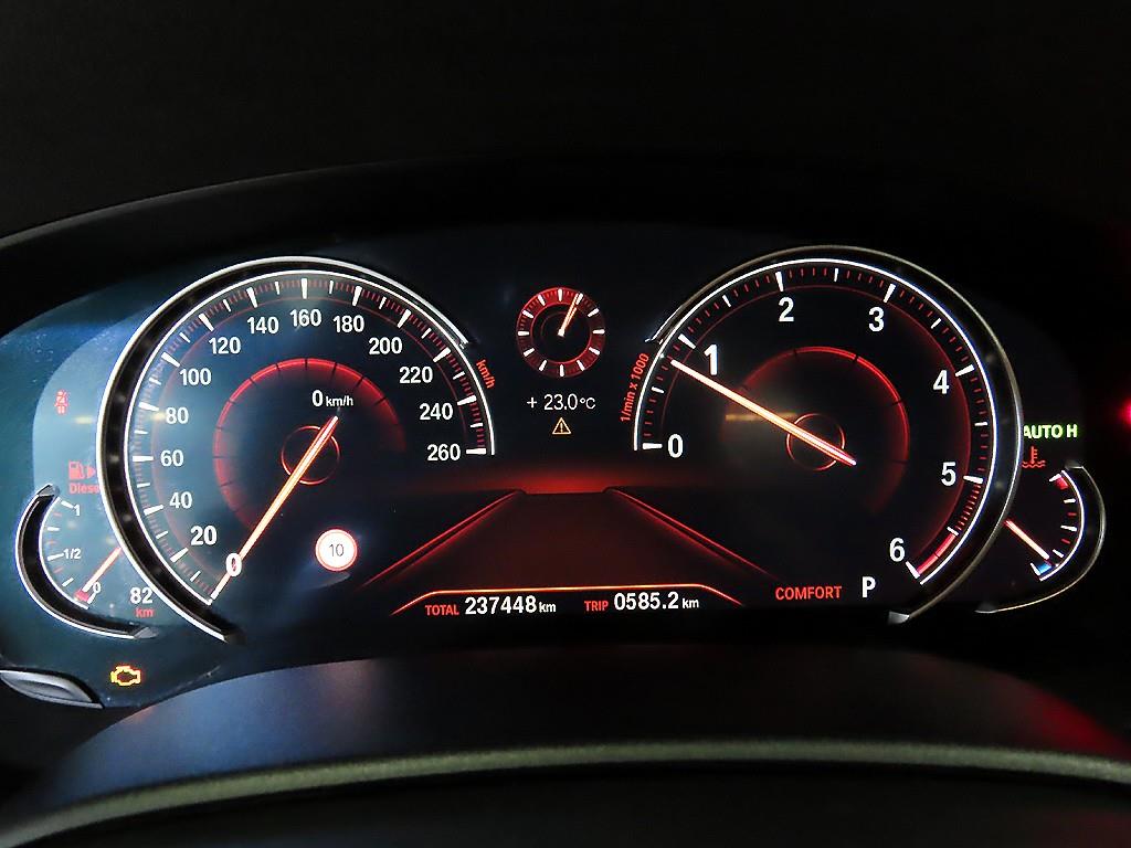 BMW 5 Series - Vista 9