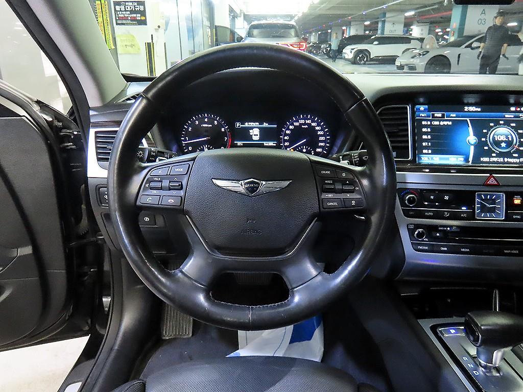 Genesis G80 - Vista 8