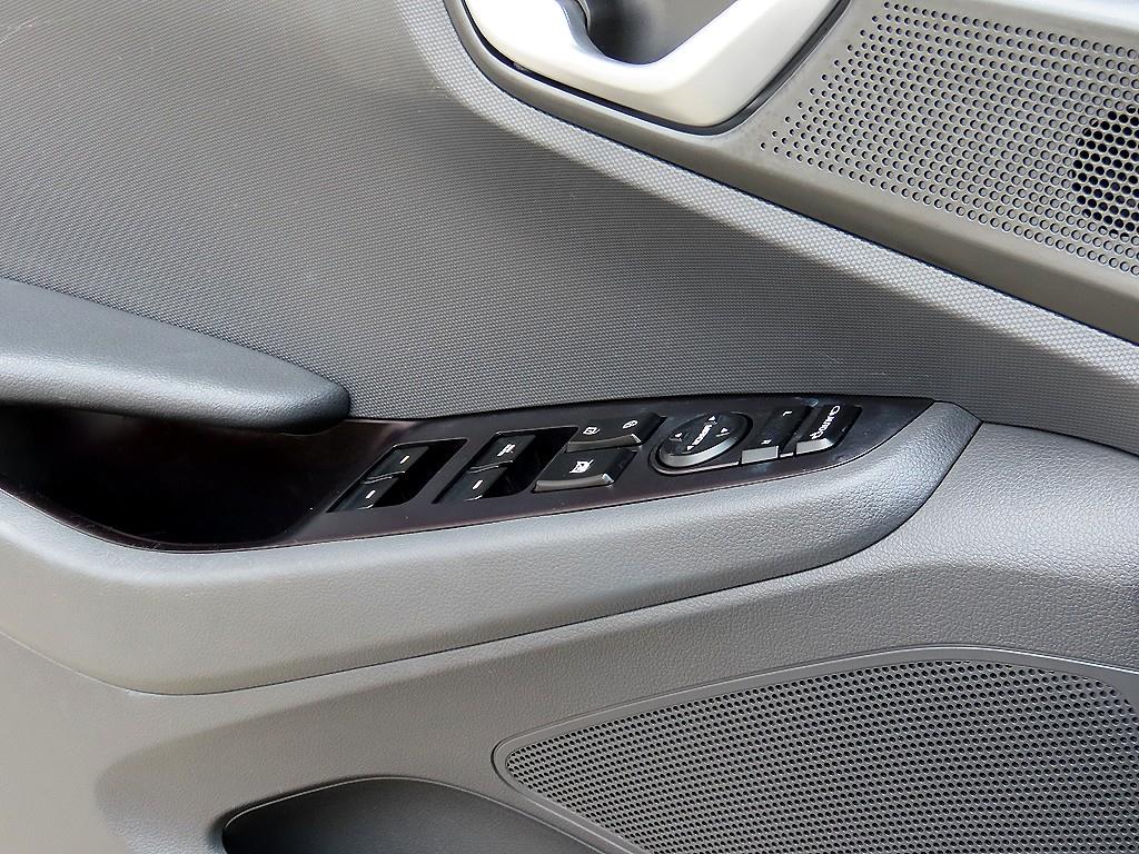 HYUNDAI Ioniq - Vista 11
