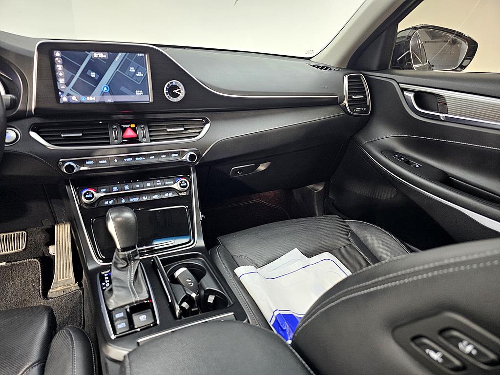 HYUNDAI Grandeur - Vista 10