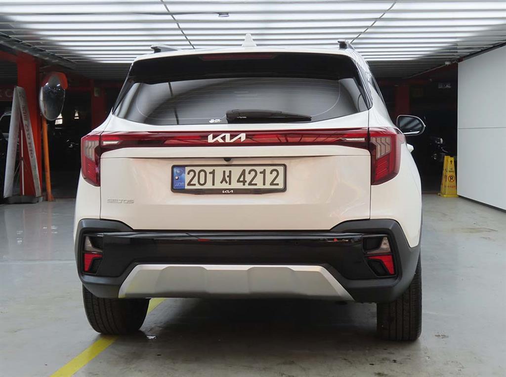 KIA Seltos - Vista 3