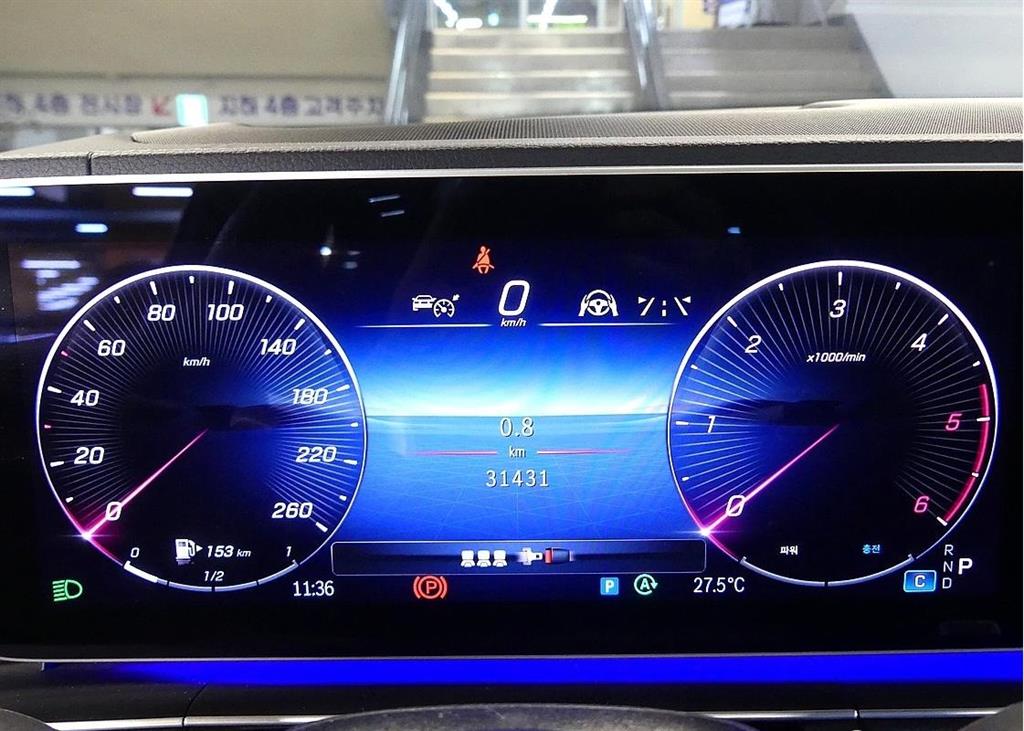 Mercedes Benz GLE Class - Vista 6