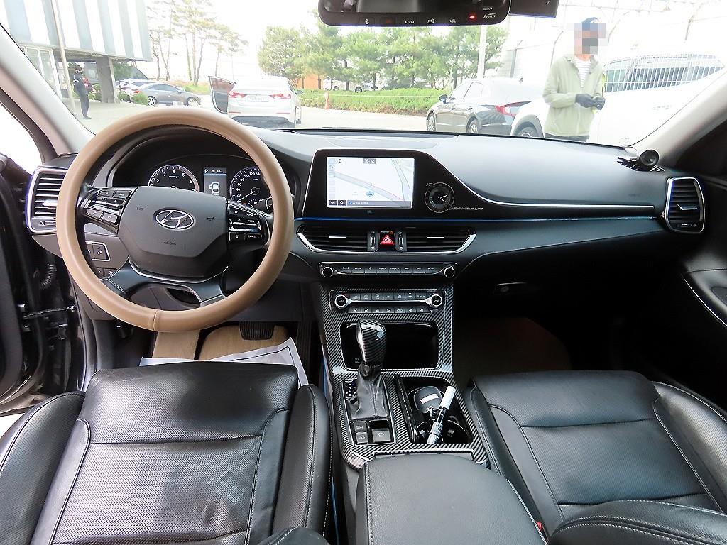 HYUNDAI Grandeur - Vista 7