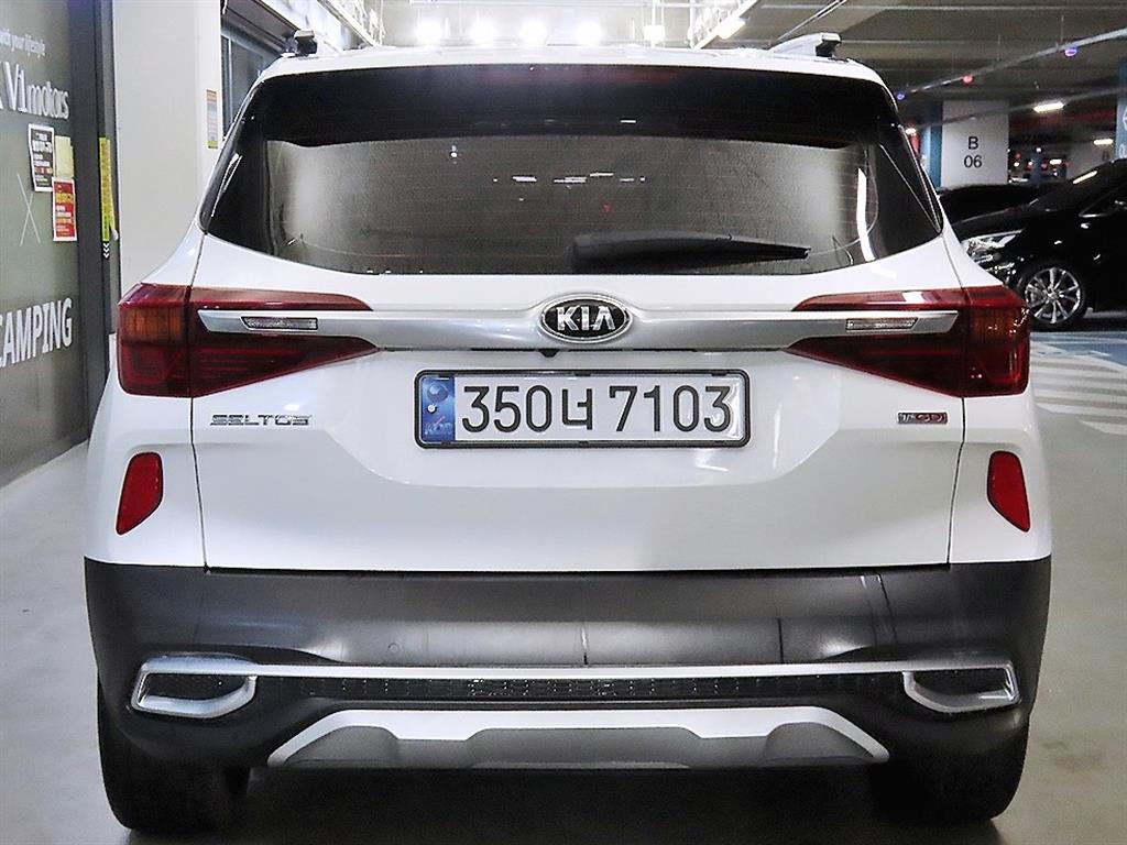 KIA Seltos - Vista 5