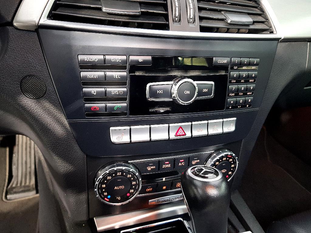 Mercedes Benz C Class 2013 Gris - Importación desde Corea - HF Imports Iquique - Foto 13
