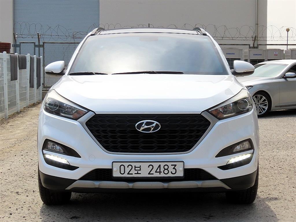 HYUNDAI Tucson 2018 Blanco - Importación desde Corea - HF Imports Iquique - Foto 1