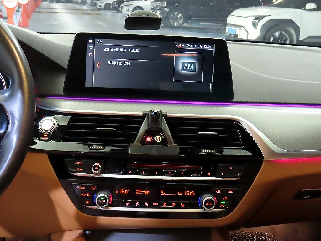 BMW 5 Series - Vista 11