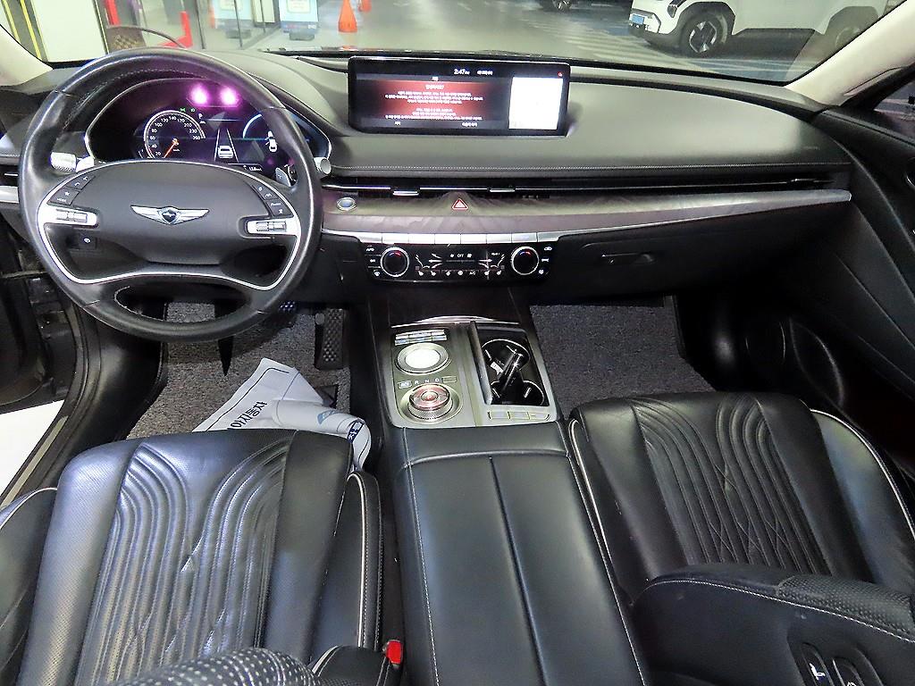 Genesis G80 - Vista 10
