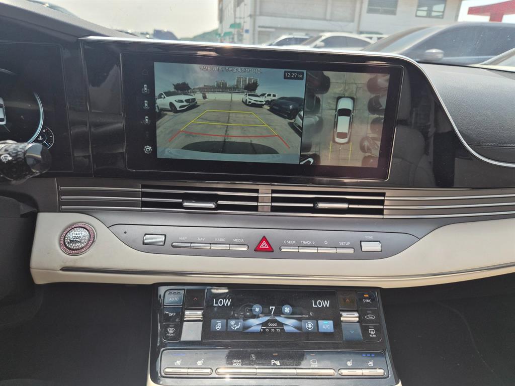 HYUNDAI Grandeur - Vista 9