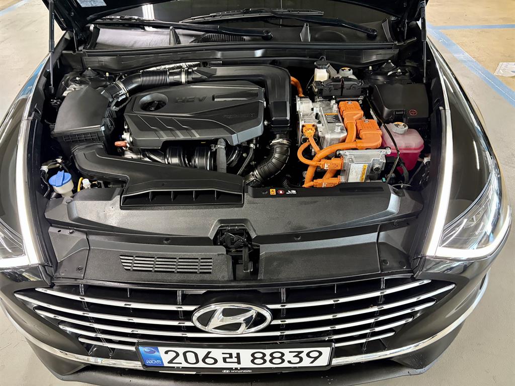 HYUNDAI Sonata - Vista 8