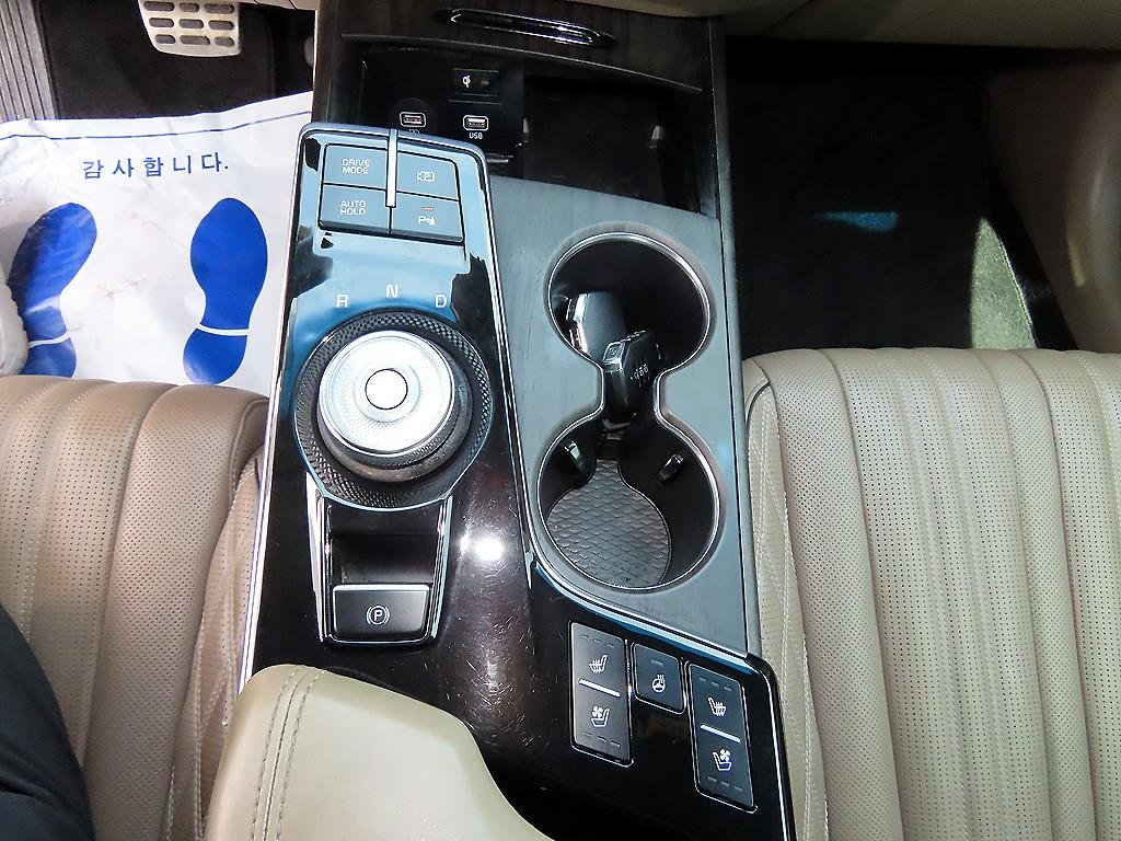 KIA K8 - Vista 11