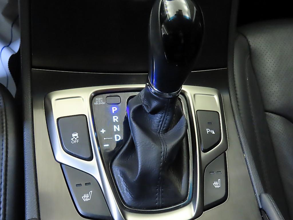 HYUNDAI Grandeur - Vista 12