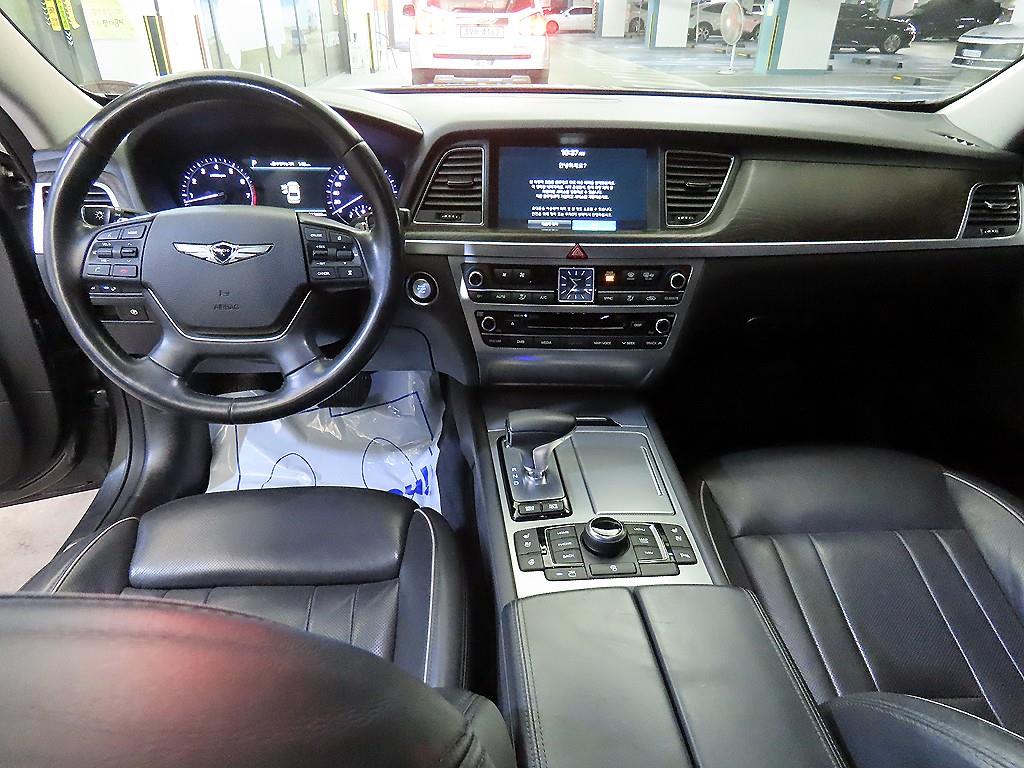Genesis G80 - Vista 9