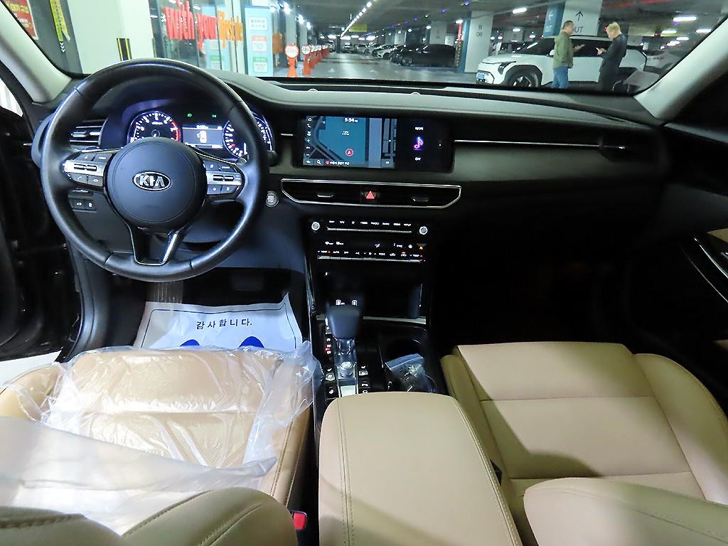 KIA K7 - Vista 10