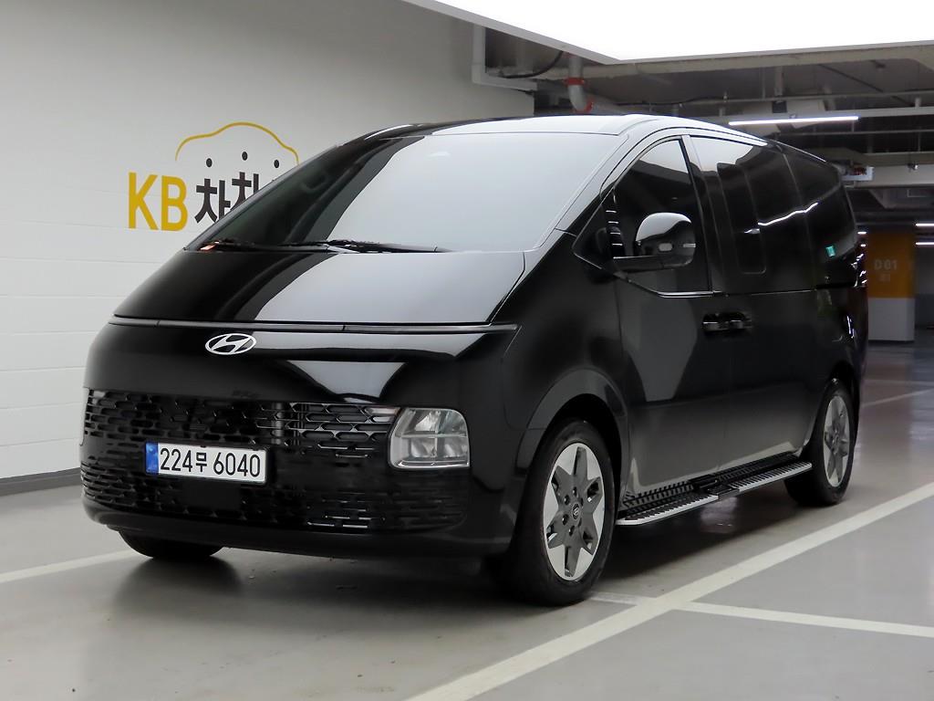 HYUNDAI Staria - Vista 2